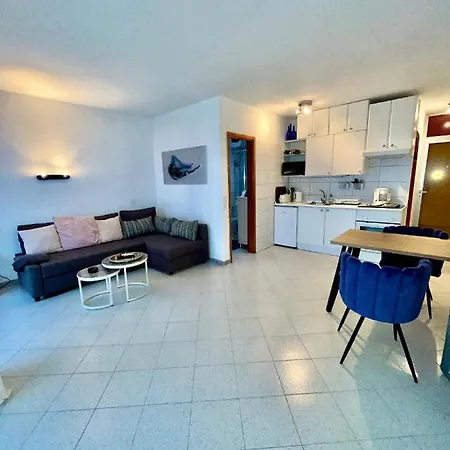 Ocean Kiss Apartment